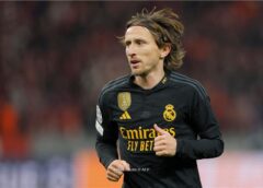 مودريتش على طاولة عملاق إيطالي