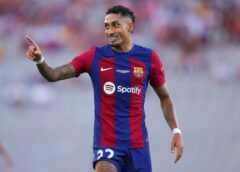 الهلال السعودي يسعى لضم نجم وهداف برشلونة