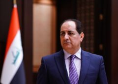 العوادي: الرواتب مؤمنة والقمة العربية ببغداد ستعقد في 17 آيار