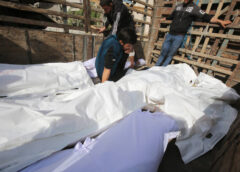 استشهاد 22 فلسطينيا بغارات إسرائيلية على قطاع غزة