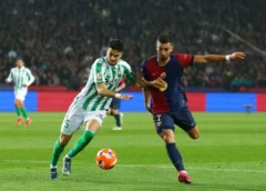 برشلونة يسقط في فخ التعادل مع ريال بيتيس ويواصل صدارة الدوري الإسباني