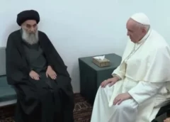 مكتب السيد السيستاني يعزيا بوفاة بابا الفاتيكان: كان يحظى بمكانة روحية رفيعة