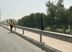 بعيد العمال..عمال البلدية يمارسون عيدهم بالعمل