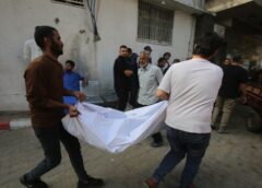 استشهاد 4 أشخاص وإصابة آخرين بغارة صهيونية على نازحين في غزة
