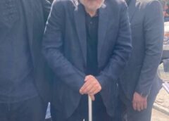 رغم الإصابة.. شمخاني يشارك شخصيا في تشييع ضحايا الحرب الإسرائيلية بطهران